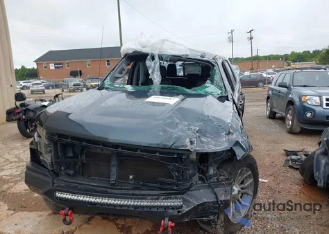 2020 Chevrolet Silverado 1500 4Wd Short Bed Lt Trail Boss z USA, uszkodzony, nr VIN 3GCPYFED3LG412791